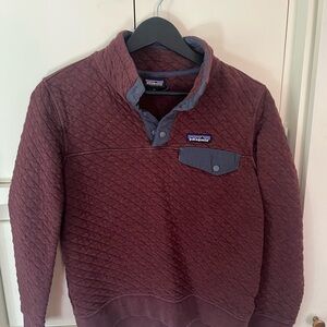 Patagonia Quilted Pullover in Burgundy and Navy